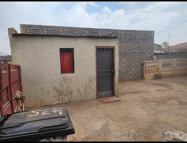 2 BEDROOM HOUSE FOR SALE IN GOBA